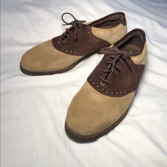 women's skechers narrow width